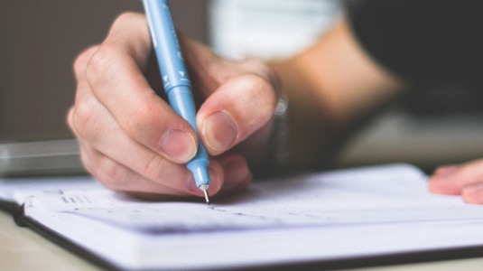 Municpio publica edital e abre processo seletivo simplificado com vagas na Educao